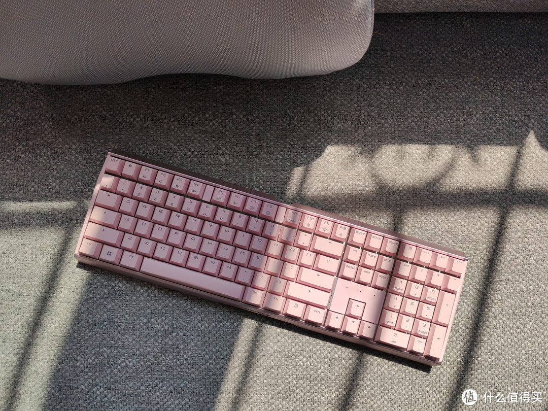 卡哇伊！CHERRY MX3.0 粉色 质感很棒！有线RGB彩光版 茶轴  无理由退货产品详细拍摄！