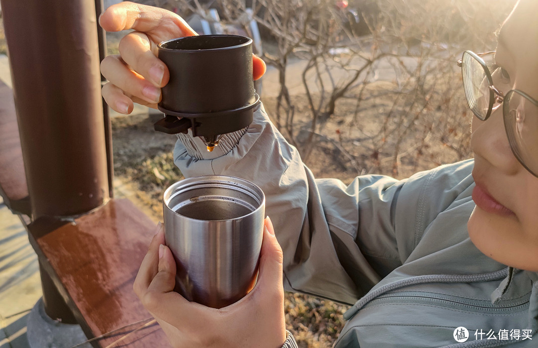 杯杯香浓手磨成、意犹未尽随身带：SOG手摇研磨杯