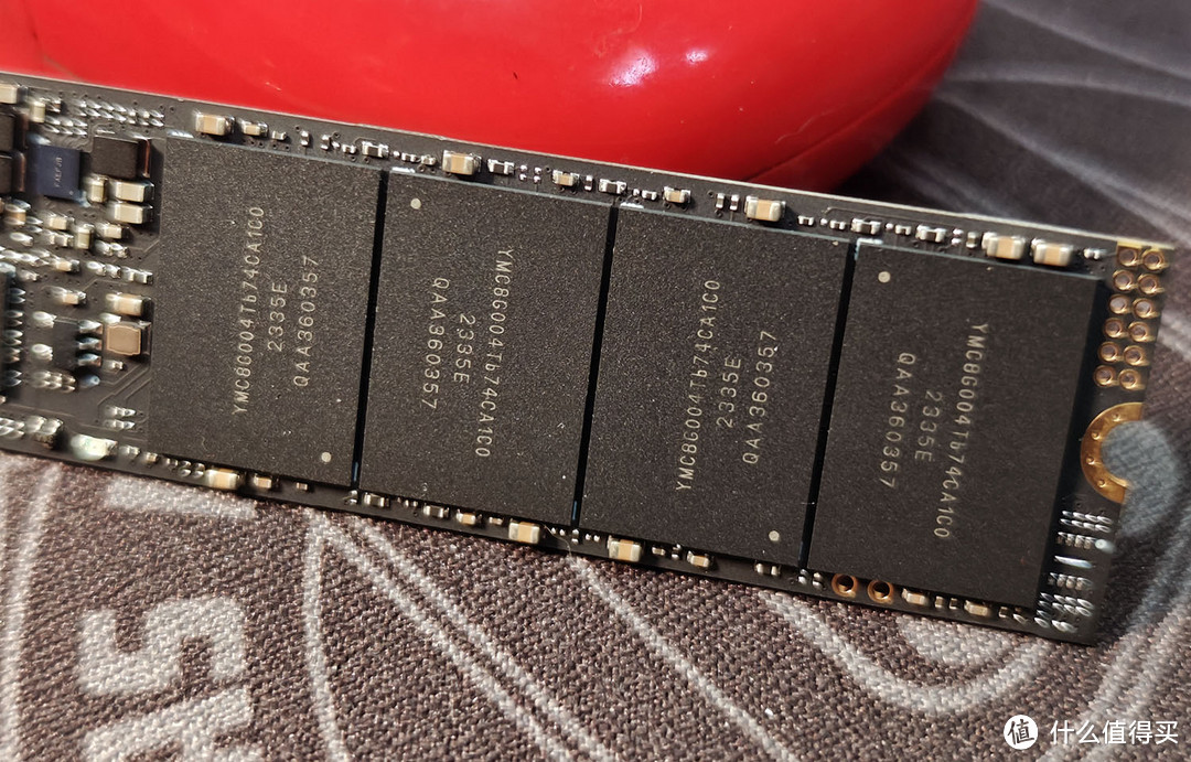 真香电脑扩容方案，光威弈二代PCIe4.0 SSD，速度稳定全都有