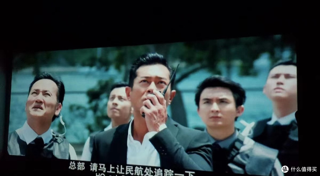 当年很火的投影手机,最大可投60寸画面,如今才220元