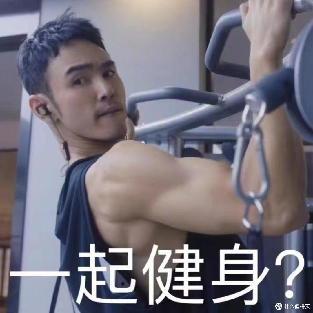阮经天的“豪宅”火了,一屋两猫,无拘无束,旅游健身,乐在其中
