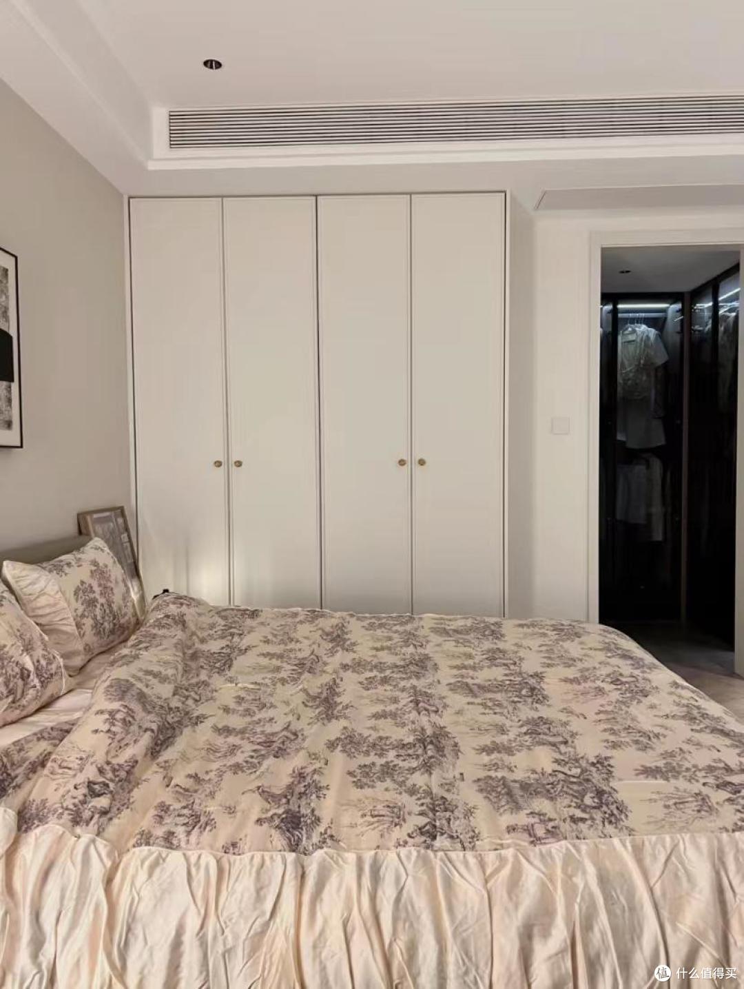 成都一夫妻的新房火了，光一个客厅就被无数人模仿，太有品味了