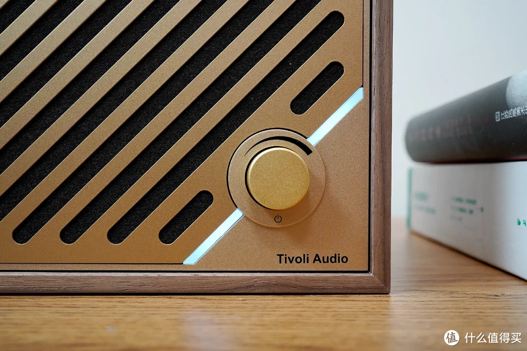 不止高颜值更有好音质，Tivoli Audio 流金岁月M2D蓝牙音箱初体验