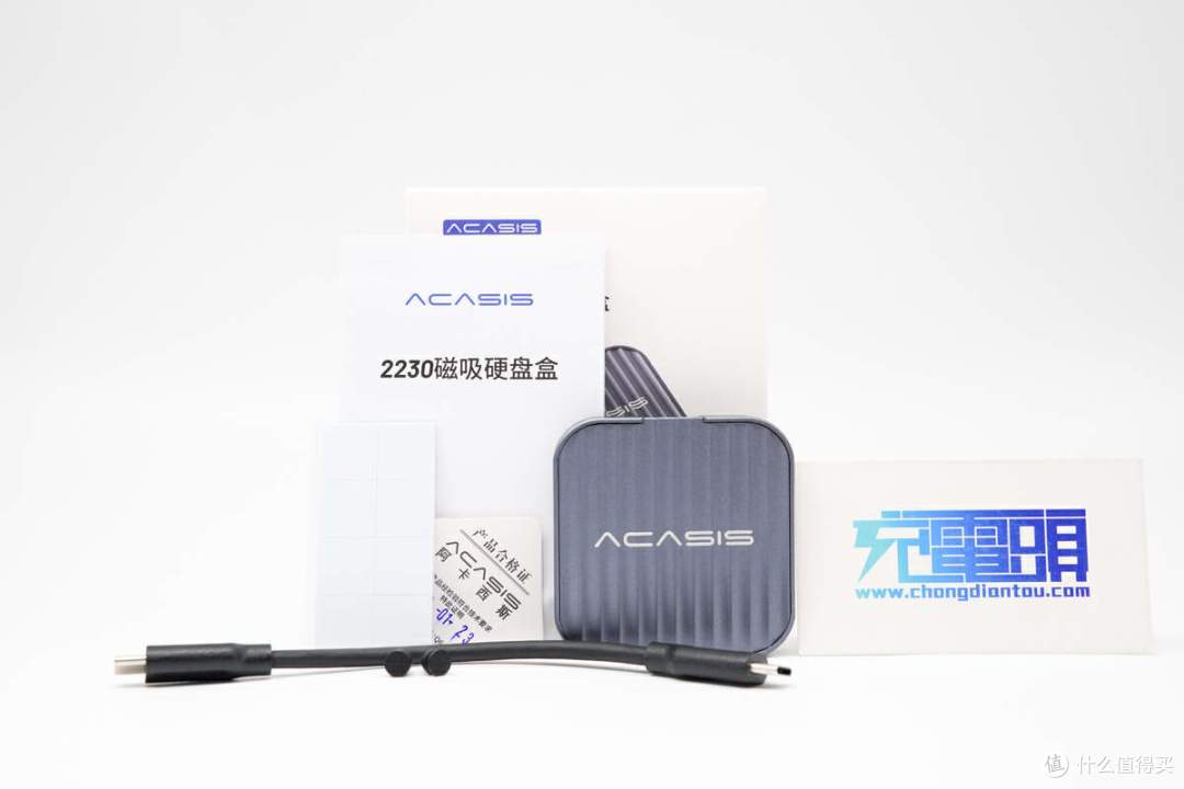 iPhone 随身摄影，随拍随存更大容量，阿卡西斯 M.2 2230 磁吸硬盘盒评测