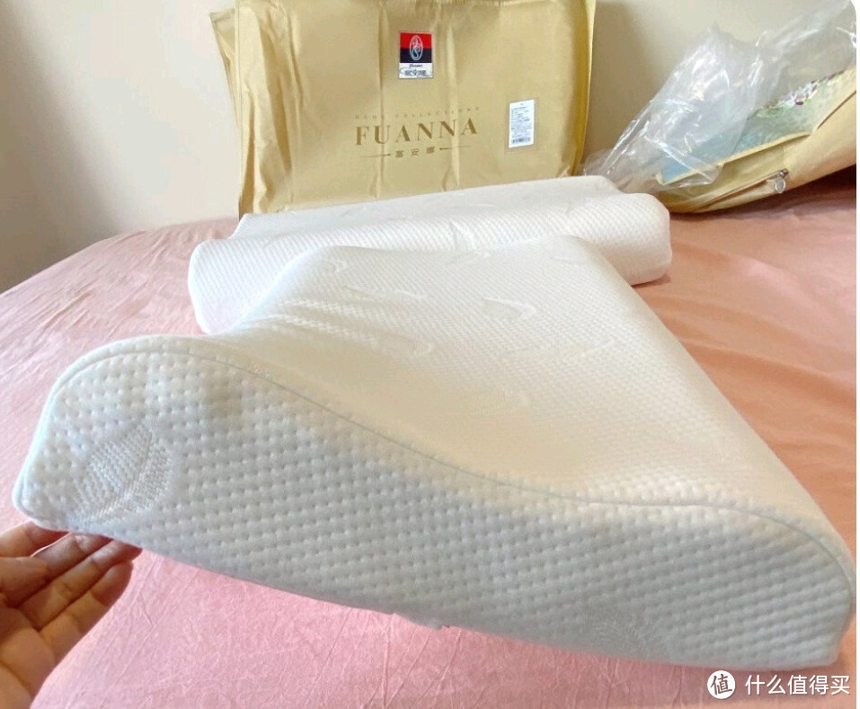 富安娜泰国进口天然乳胶枕头：提升睡眠质量的秘密武器