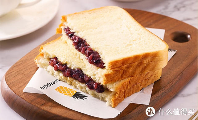泓一紫米夹心面包：味蕾的多重享受