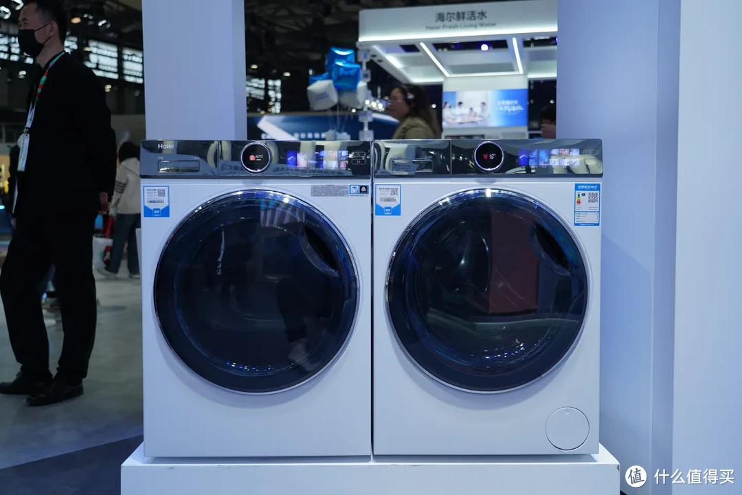 AWE 2024有哪些让人印象深刻的洗烘黑科技？走向全球化的海尔洗衣机新推出的洁净科技有哪些升级？