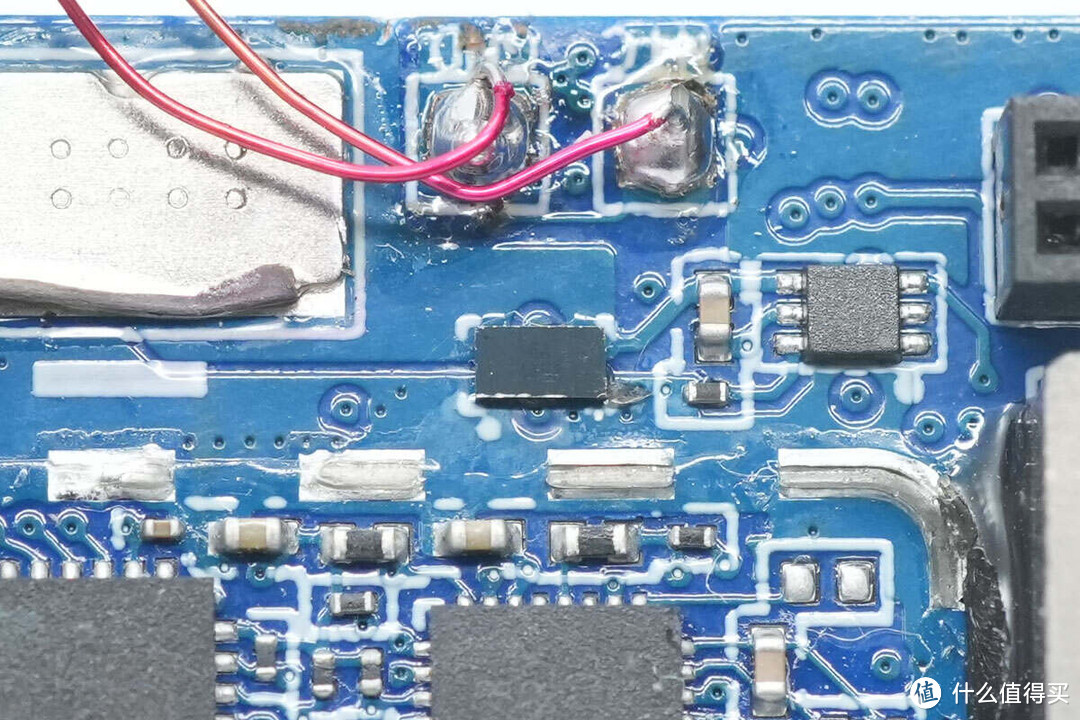 拆解报告:MI小米6000mAh 15W磁吸充电宝2 WPB0620MI