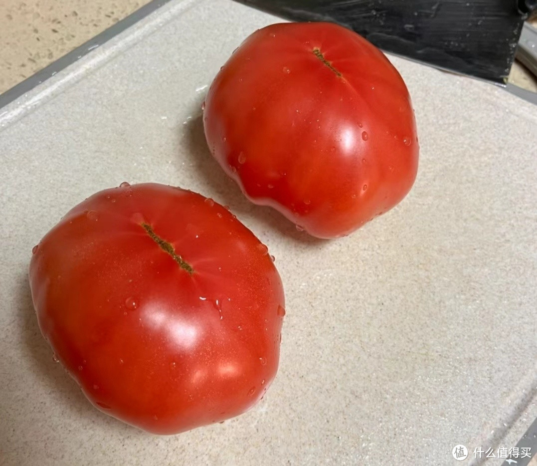 你爱吃西红柿鸡蛋：日常餐桌上的万能菜