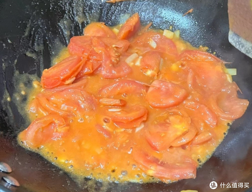 你爱吃西红柿鸡蛋：日常餐桌上的万能菜