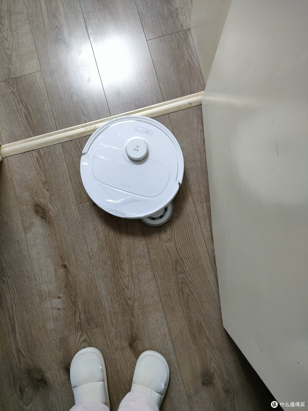 扫拖机器人究竟是不是智商税?