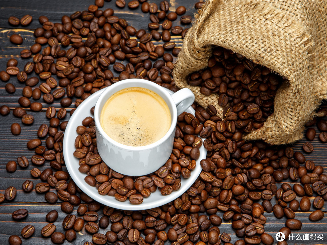 品味办公新享受——四款精品咖啡为您的工作注入活力