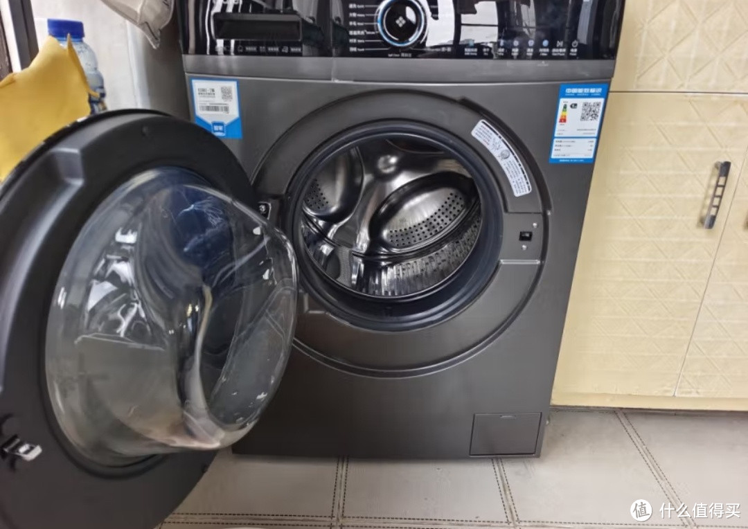 海尔洗衣机，你的家庭清洁好帮手！