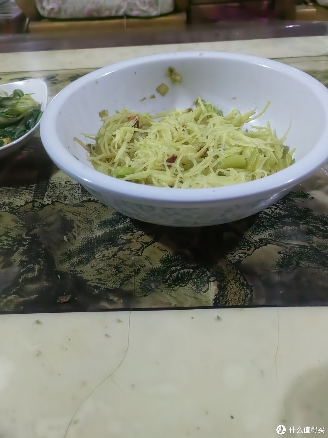 《时光的味道:这个季节的油菜与土豆丝的故事》