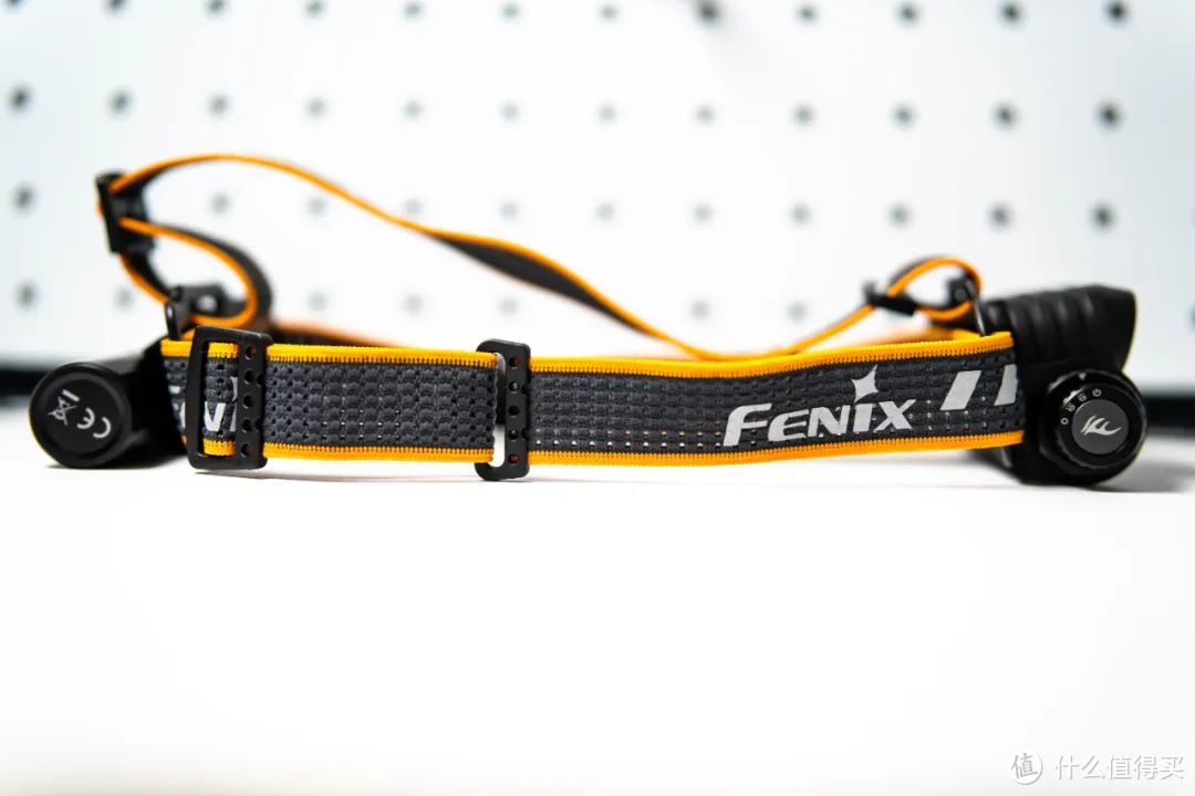 春季夜钓必备！Fenix HM75R高亮户外头灯实测