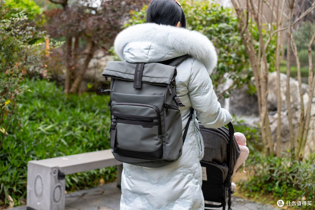 通勤、出差、旅行、骑行All in one的这款双肩背包让我的小鹰寿终正寝了