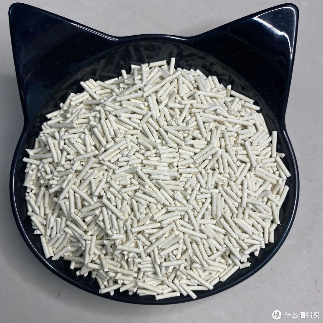 鞋子发臭怎么办?往鞋子里放一把这个,臭味全部消失,太神奇了