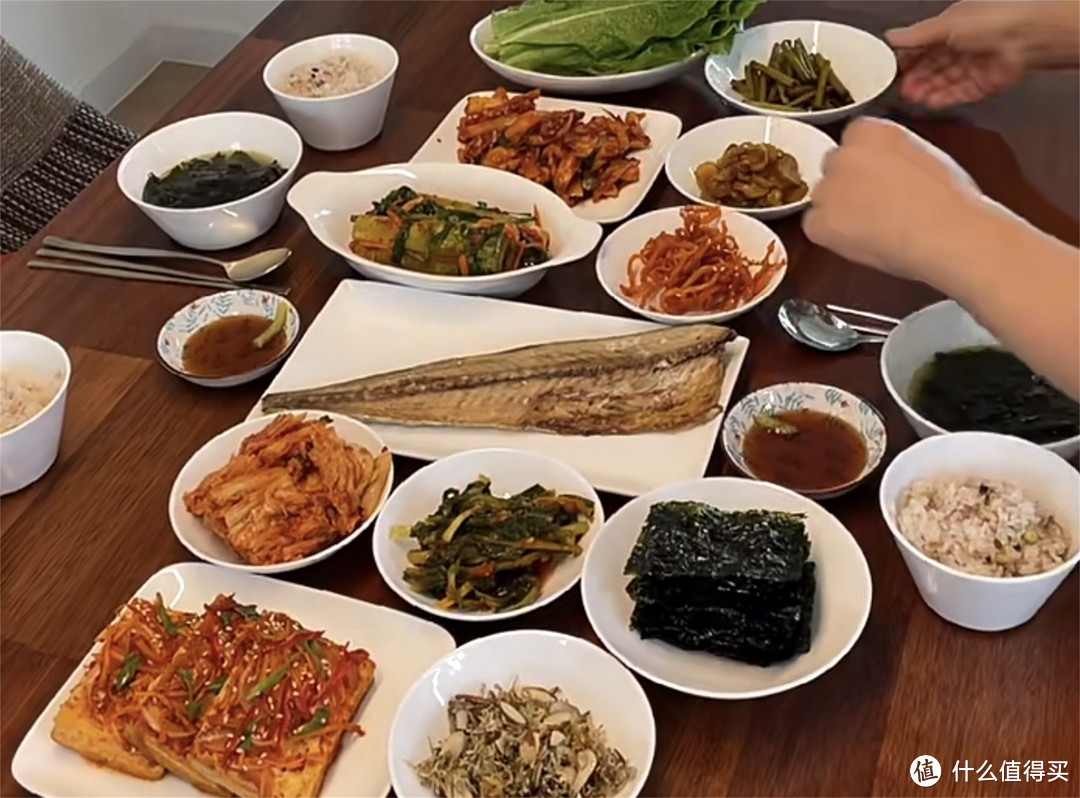 看了韩国人的一日三餐，终于明白，他们为啥连糖葫芦都想抢过去