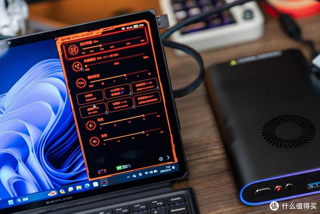 笔记本和掌机的移动“充帧宝”：ONEXGPU壹号显卡开箱评测