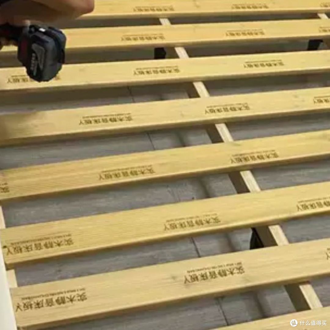 爆款预警！这款真皮床绝对是你的梦中情床！