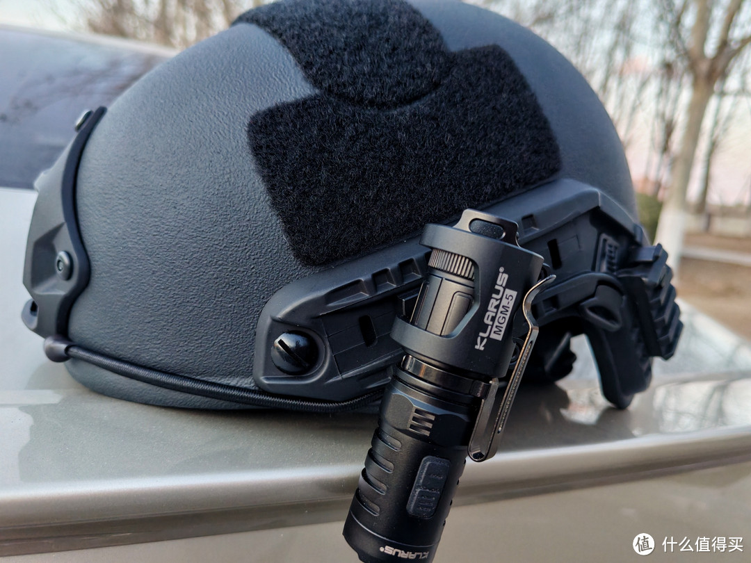短小精悍EDC——凯瑞兹XT1C PRO战术头盔手电测评
