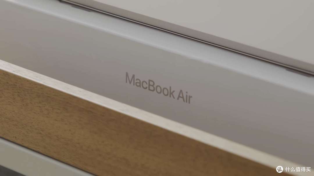 M3的MacBook Air 13/15寸体验 自费2.5万被库克背刺 牙膏挤的太少了