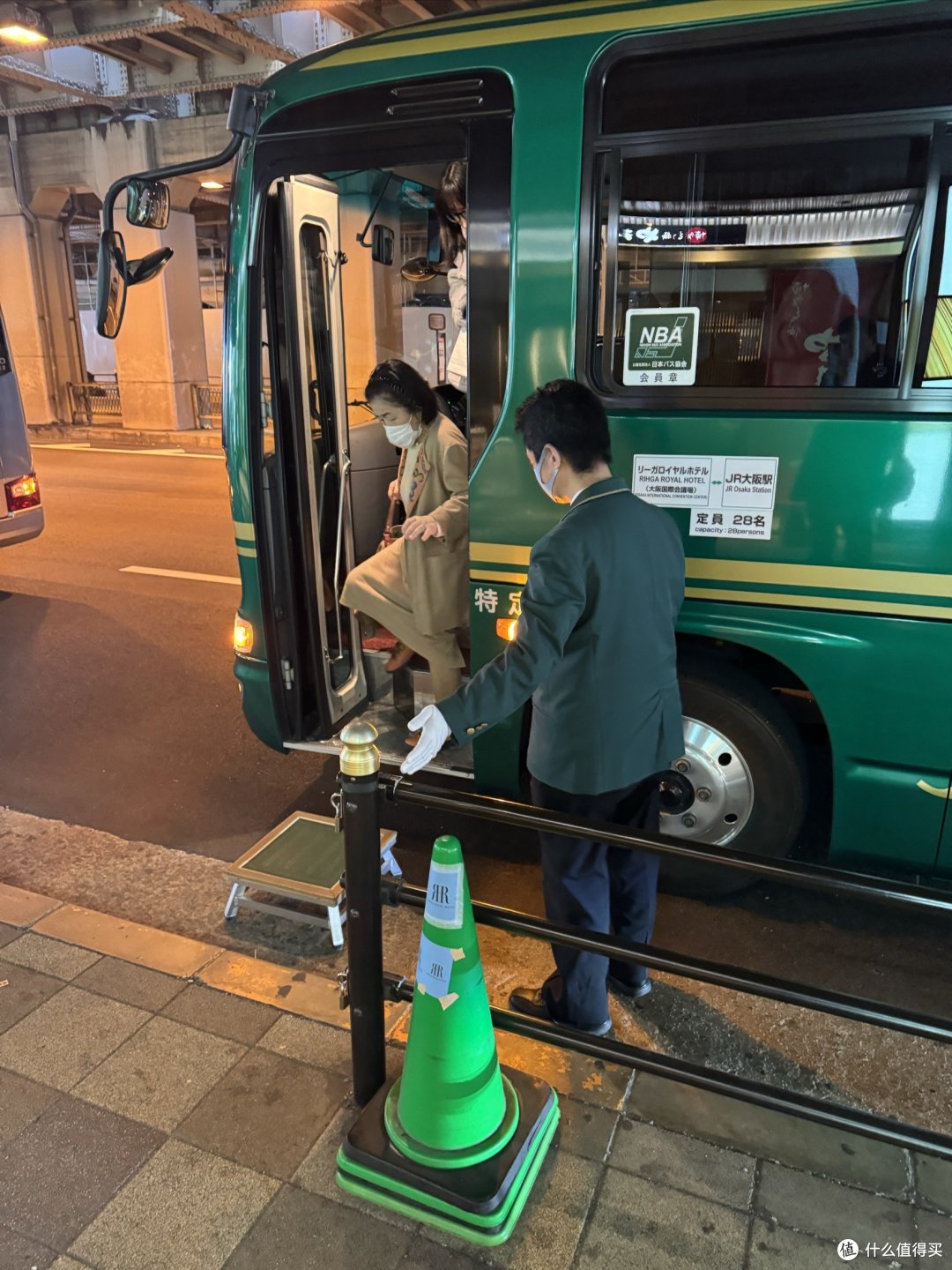 赶上了酒店22.15最后一班摆渡车！！！！