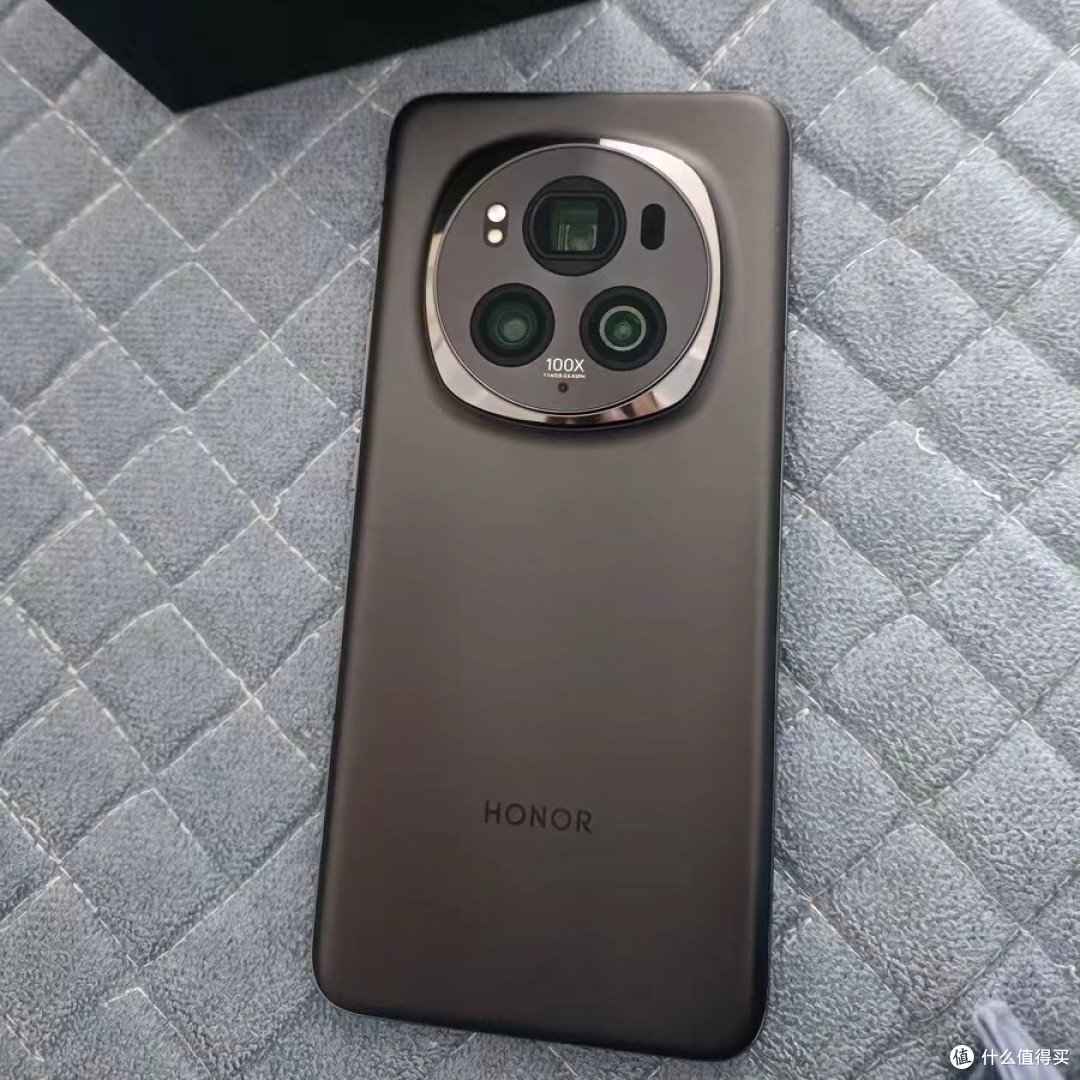 大降价荣耀magic6pro暴跌近千元高端机皇现在值得入手吗