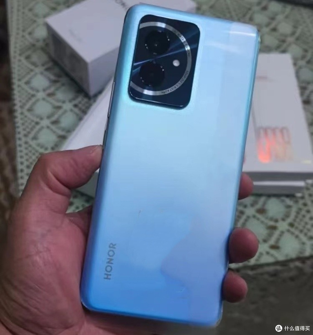 荣耀发飙了索尼imx9063840hz5000mah12gb256gb跌至2249元