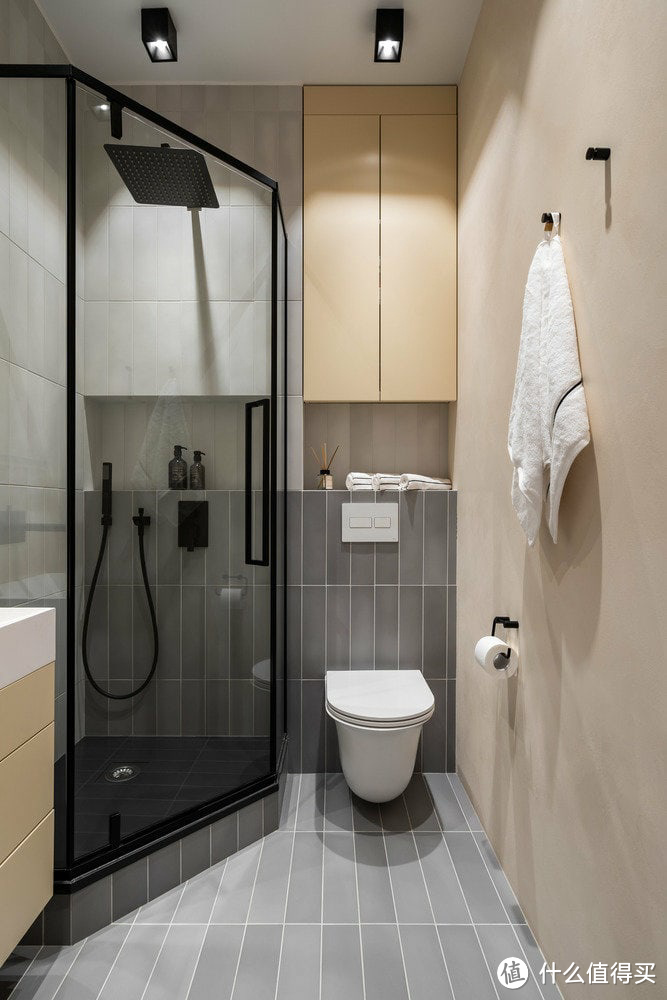有哪些适合小户型、人员多的卫浴空间解决方案？
