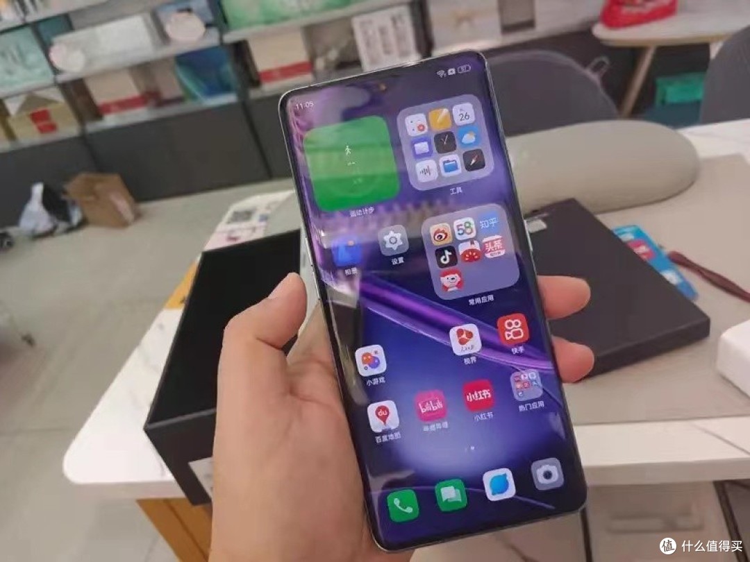 7800mAh大电池+2K双曲屏,16GB+512GB版仅1829元,售价更亲民了