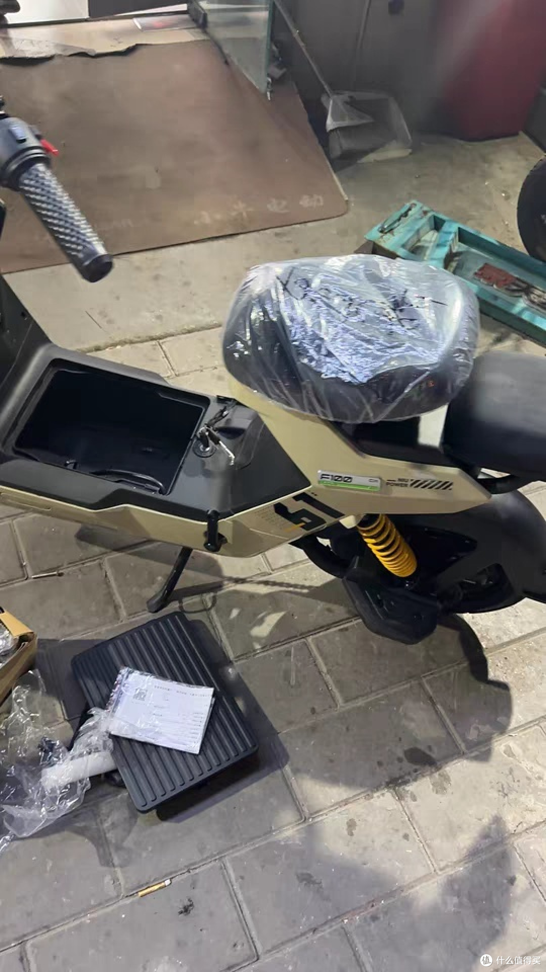 小牛电动新品f100你的城市通勤最佳拍档