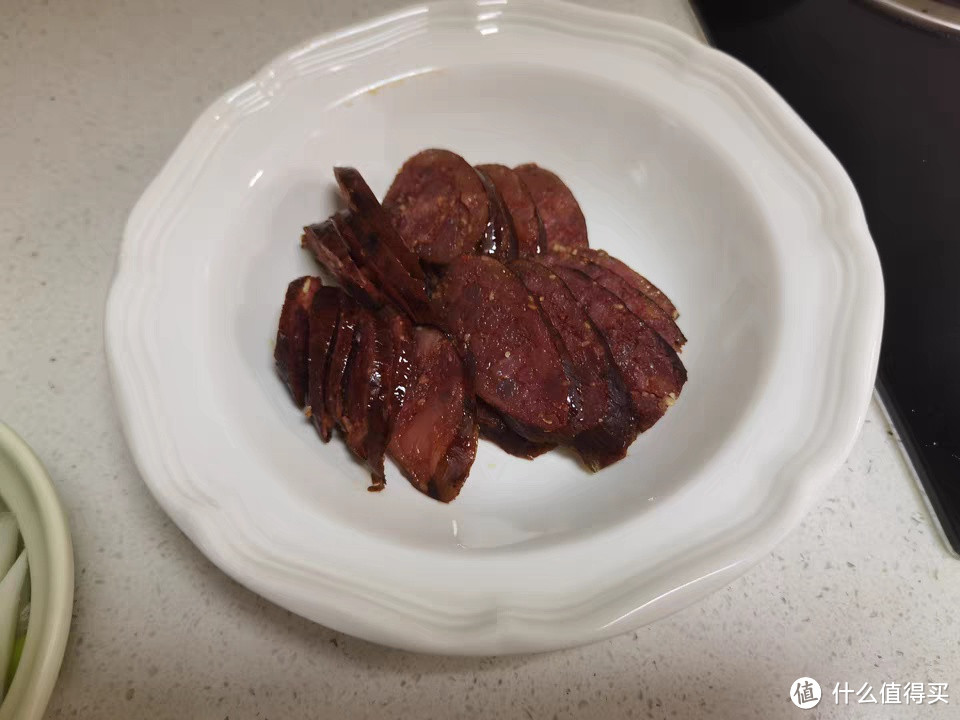 杨大爷芝麻麻辣香肠：四川特产，川味烟熏腊肠的魅力传承