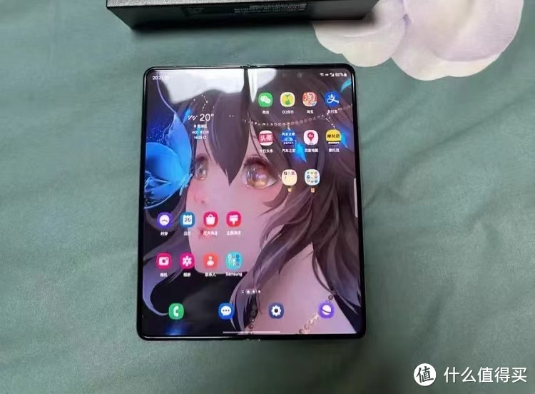 "跳水价"4000元,ipx8级防水 折叠屏,三星沦为"价格屠夫"_手机_什么