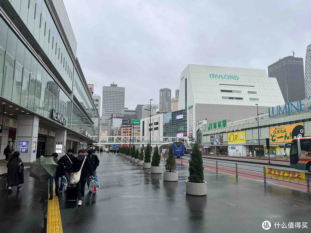 看企鹅滑滑雪、吃美食买买买帮你探路！老纪的2024年3月的北海道札幌、东京之旅记录