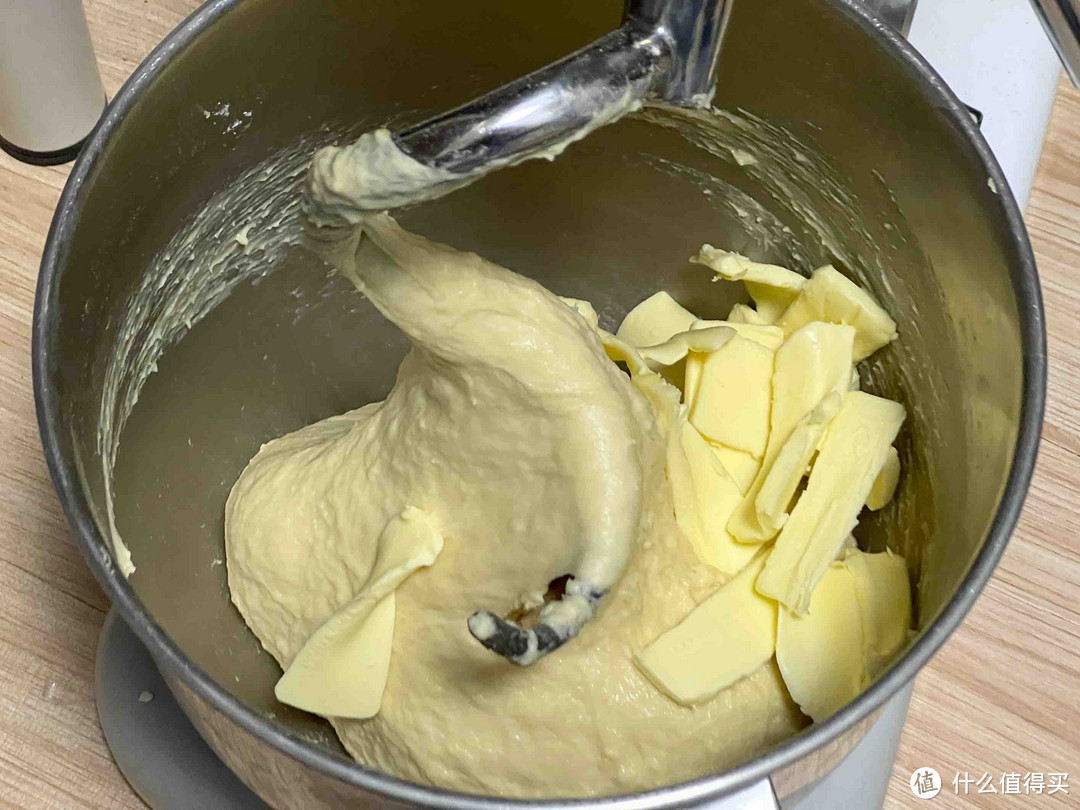 自己动手给家人做健康好吃不腻的咸口面包吧--蒜香奶酪软欧制作详细攻略