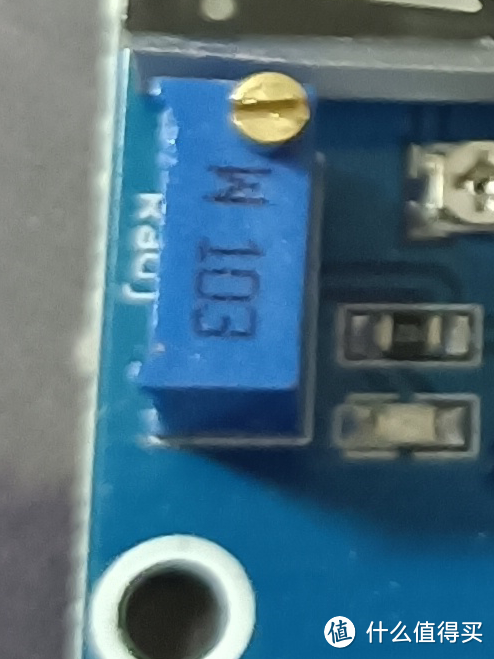 W103可调电位器