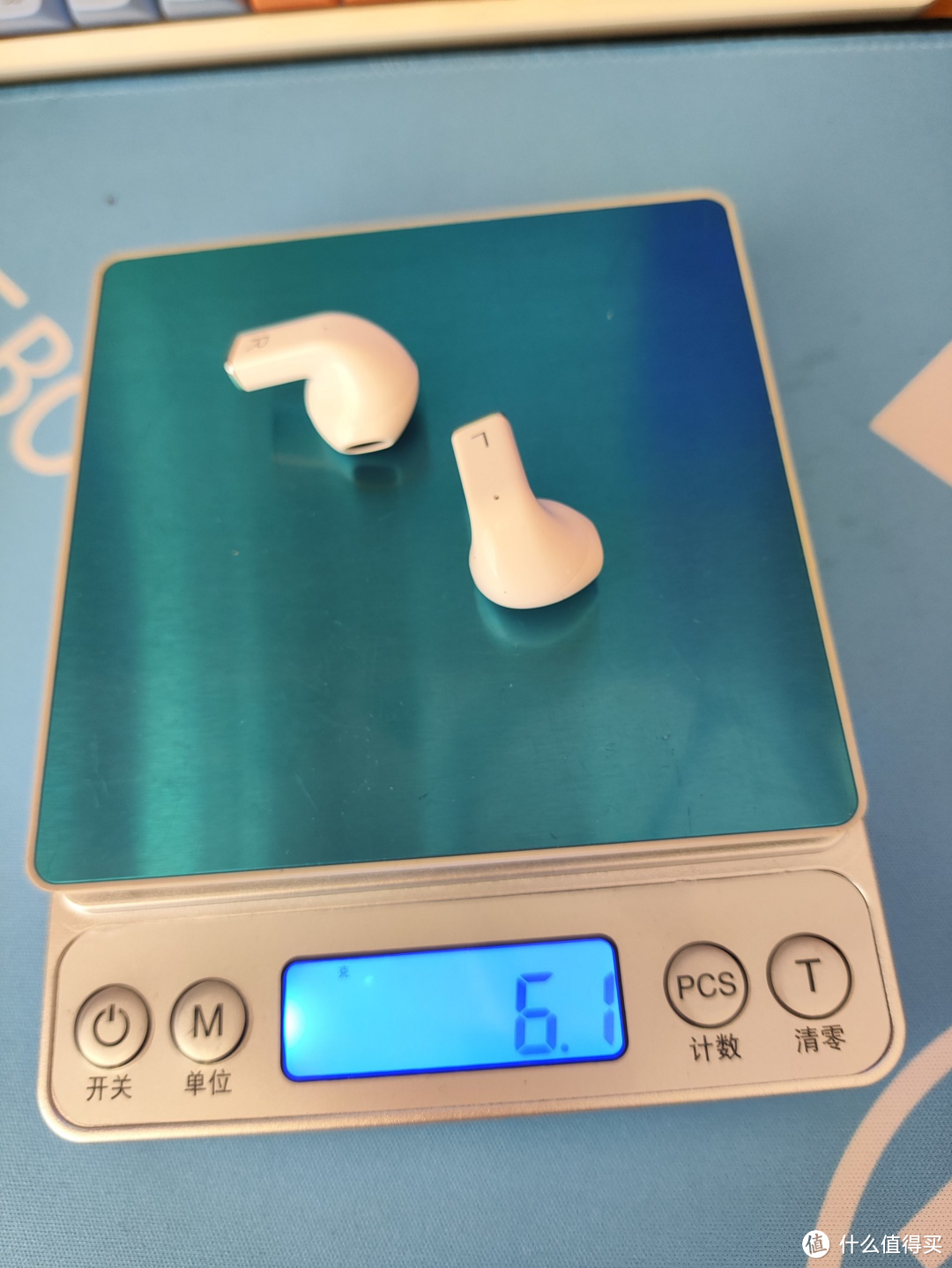 简单评测阿呜啦AL520蓝牙耳机,外形都是爱你的形状