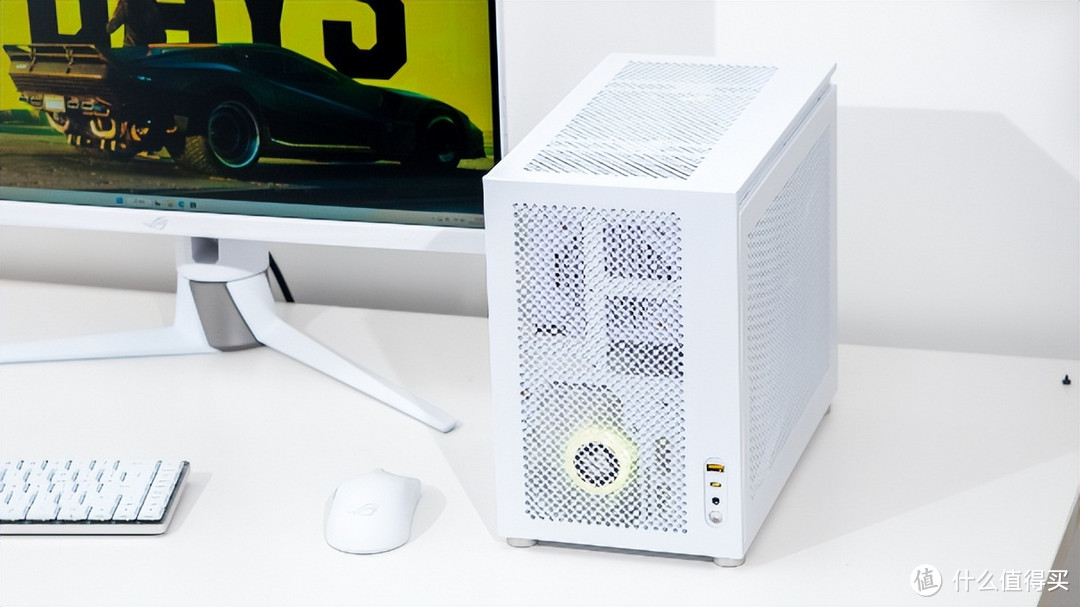 MATX 也紧凑：华硕小吹雪S+宏碁掠夺者+索泰 RTX4080 SUPER 月白装机展示