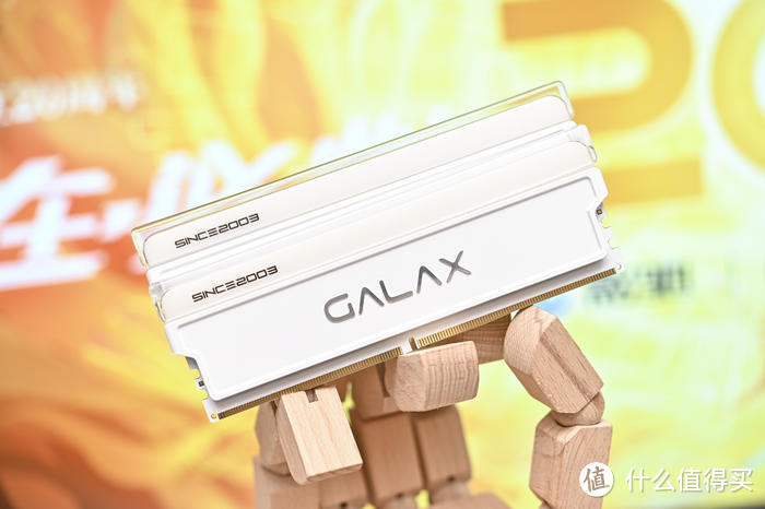 颜值与性能并存——影驰 Galaxy 星曜 20 周年纪念版 D5 7200 48GB 套装开箱简测
