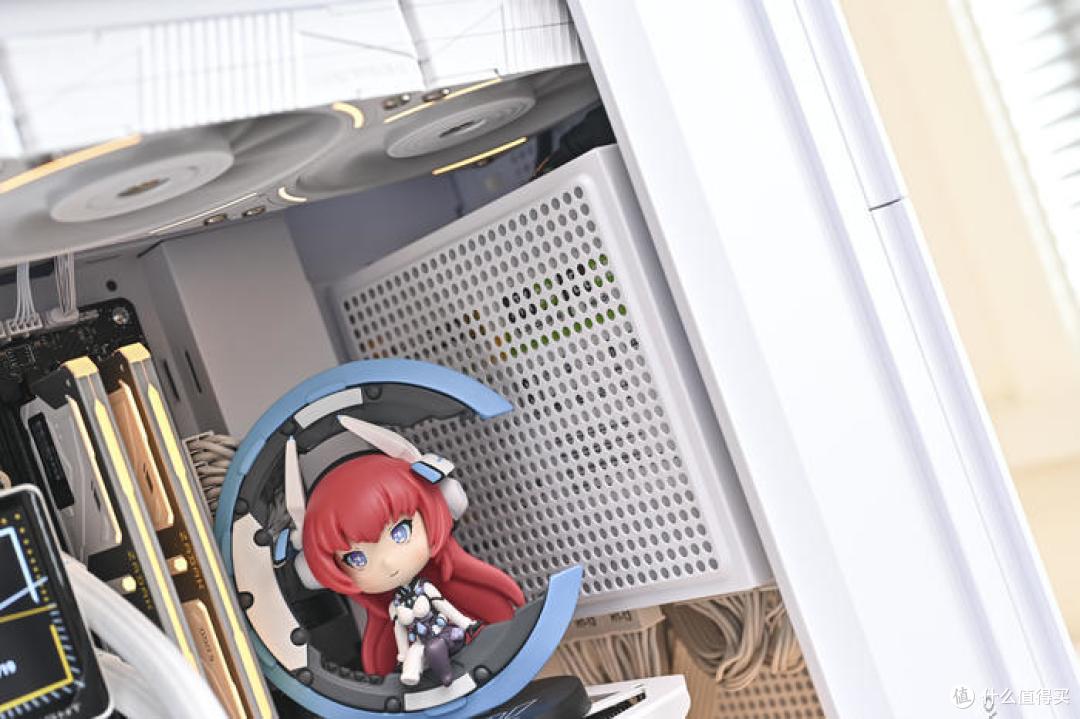 装一台紧凑型 ATX 纯白主机——乔思伯 D41+微星 Z790MAX+影驰 4060Ti 装机展示