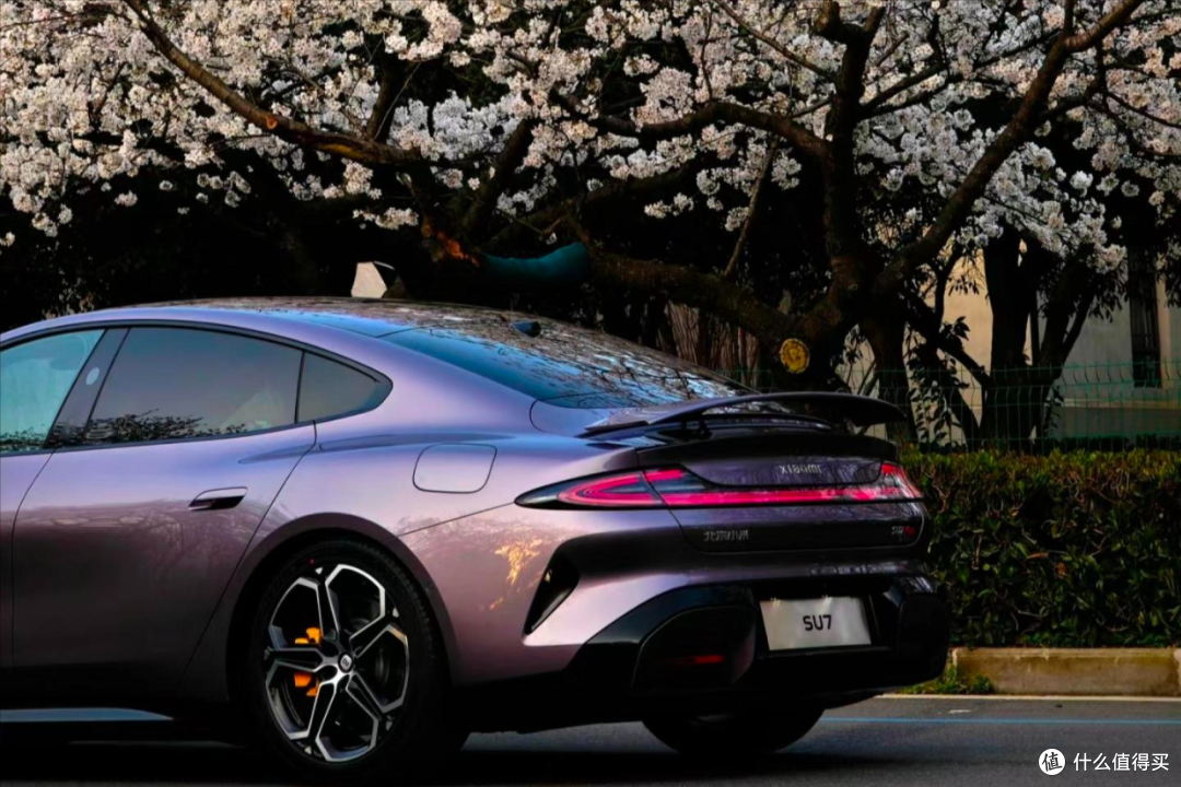 不可能低于20万!三个细节直指小米SU7定价,雷军疑发文暗示价格