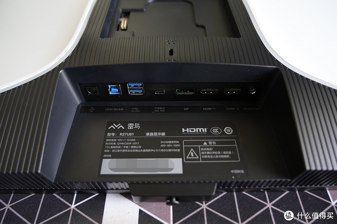 Fast-HVA+MiniLED搭配表现如何?雷鸟U8显示器测评