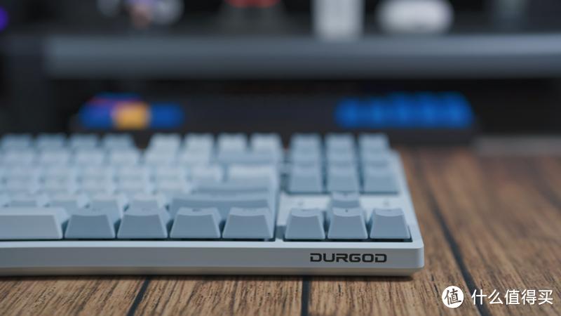 单模配置无电池焦虑，茶轴能玩能生产-杜伽K320机械键盘