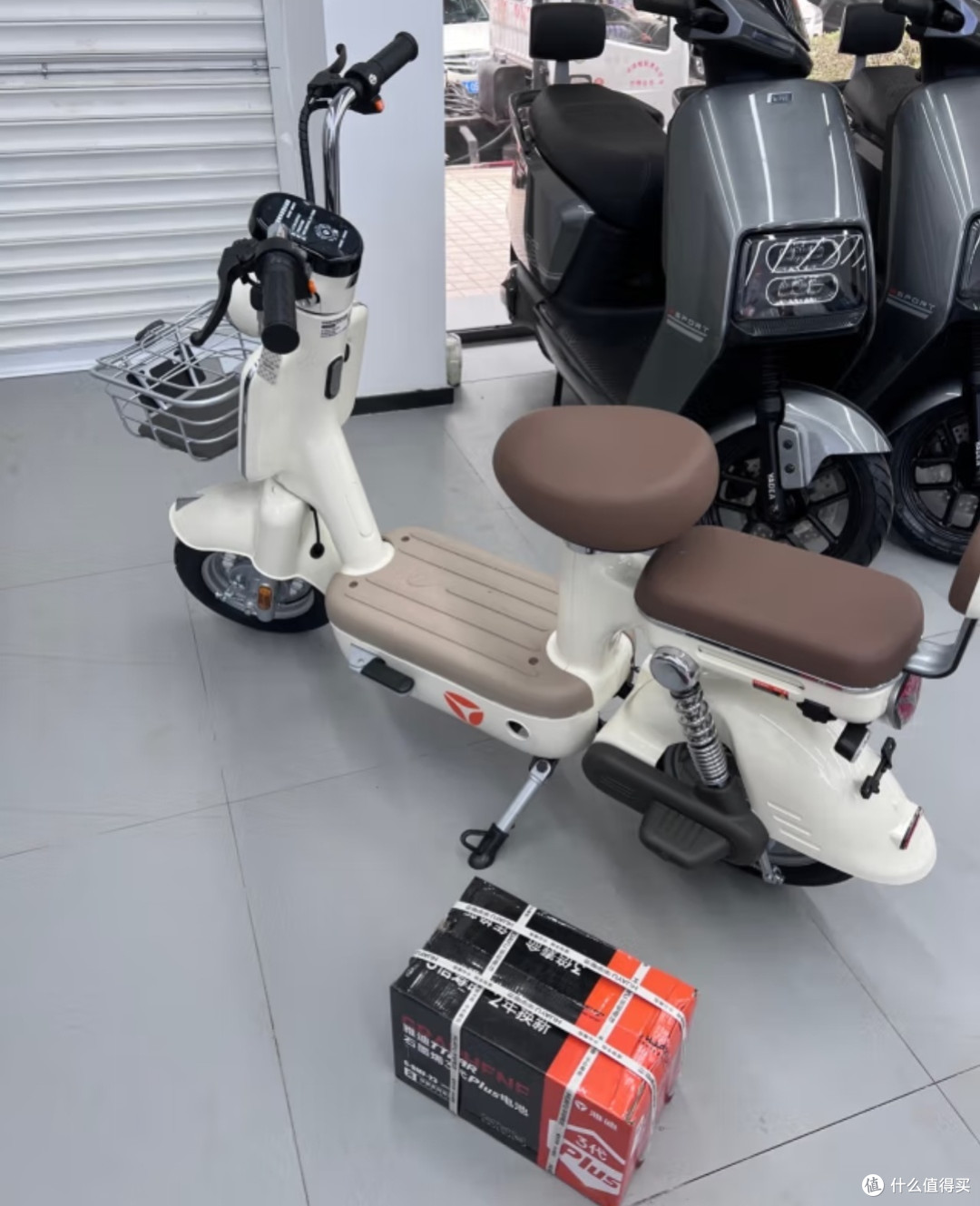 告别堵车烦恼电动车让幸福感翻倍