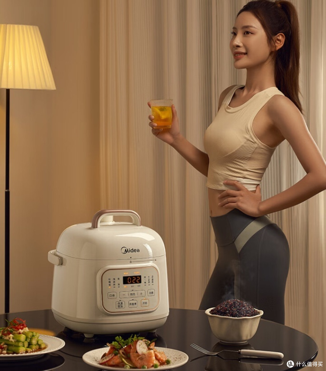 美的(Midea)迷你电压力锅MY-E220:1.8L精致容量,顿顿鲜吃不浪费