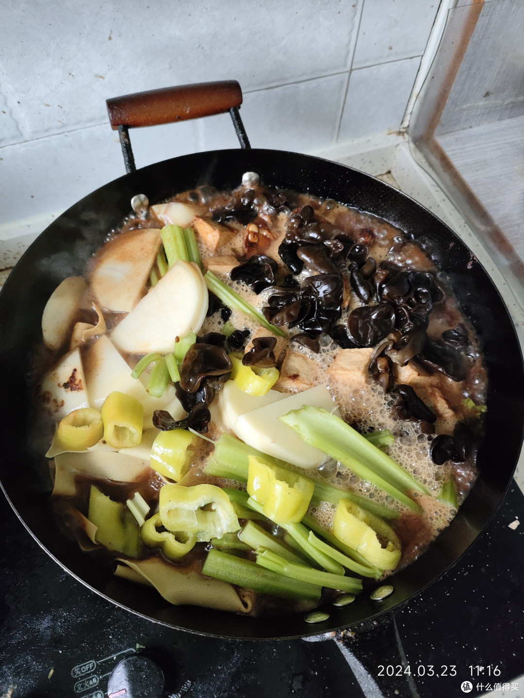 香的我想哭😭做饭日记之排骨煲
