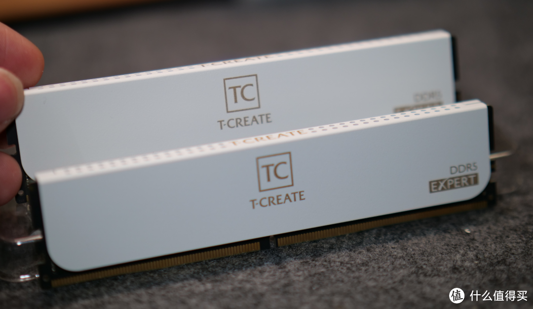 生产力高频大容量-十铨T-Create DDR5  32GX2内存条套装测评