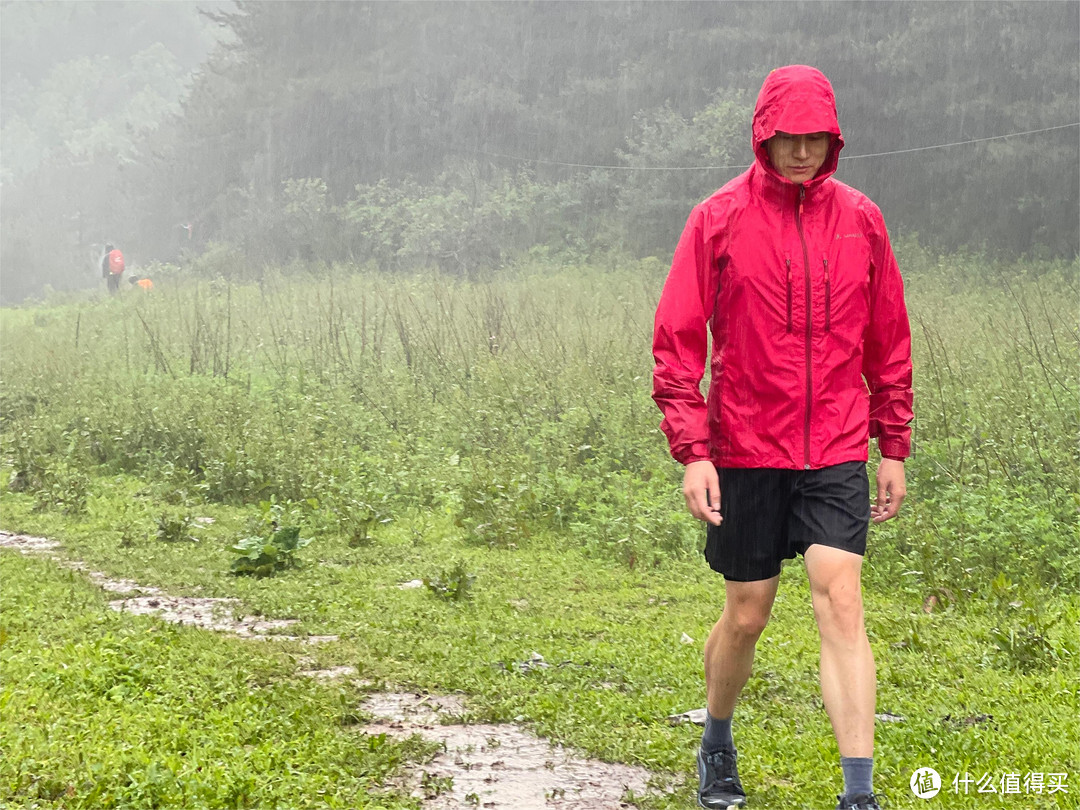 这周的马拉松大概率要雨战了，下雨天跑步有哪些注意事项