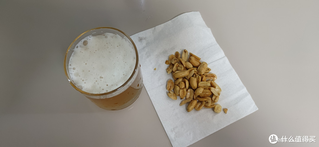 喝啤酒就选精酿啤酒。听我的,一定不会错的!
